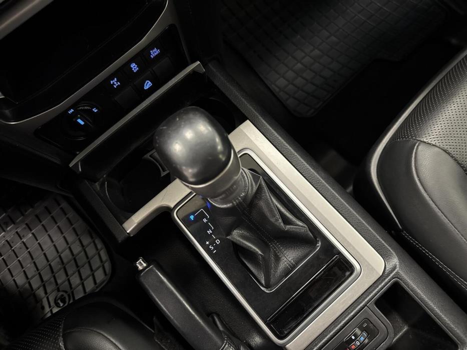 TOYOTA LAND CRUISER 2019