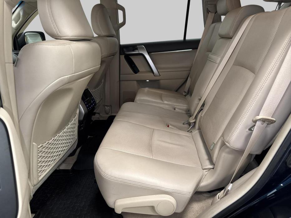 TOYOTA LAND CRUISER 2020