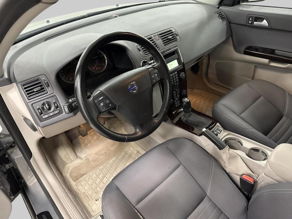 VOLVO V50 2005