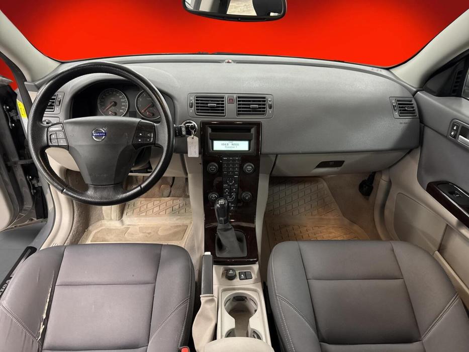 VOLVO V50 2005