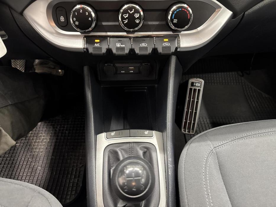 KIA RIO 2016
