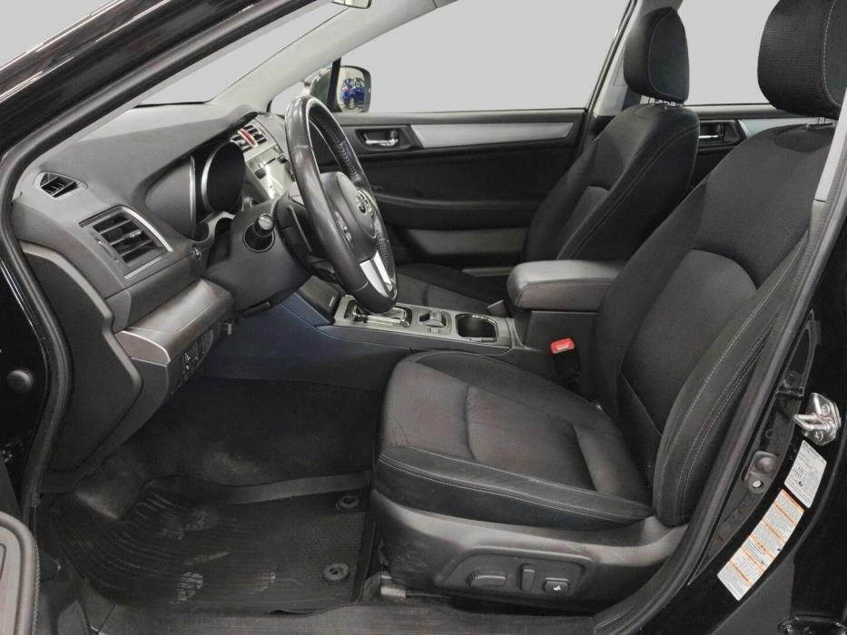 SUBARU Outback 2016