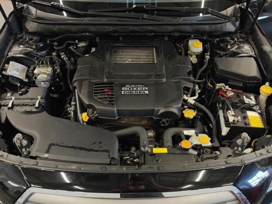 SUBARU Outback 2016
