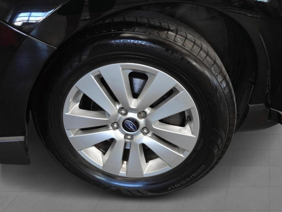 SUBARU Outback 2016