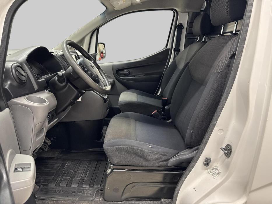 NISSAN NV200 2016