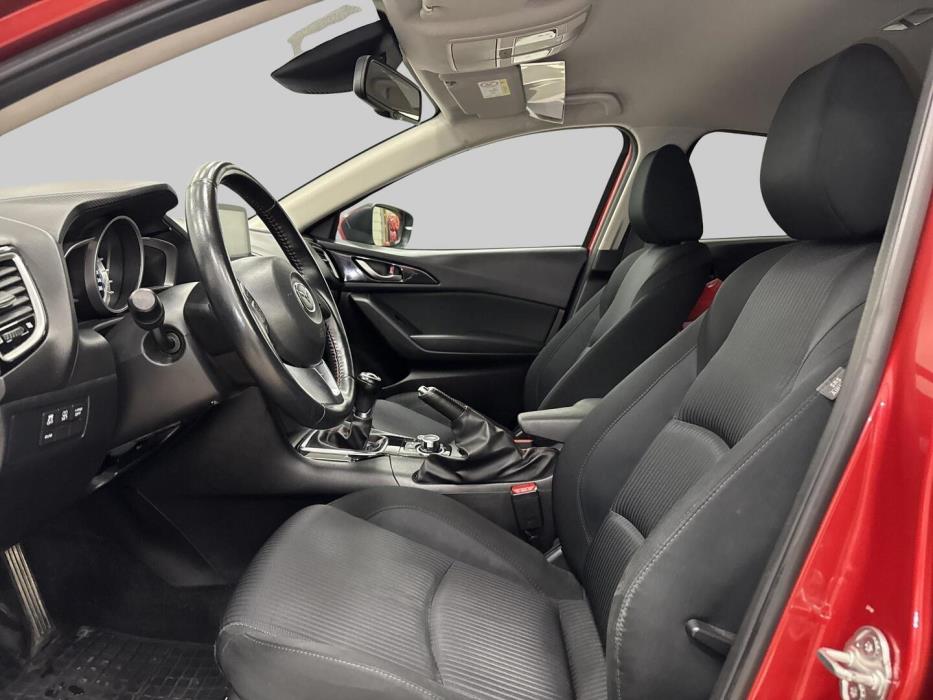 MAZDA 3 2016