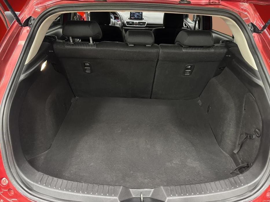 MAZDA 3 2016