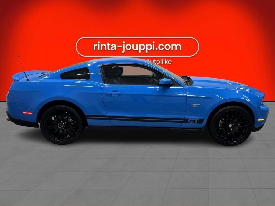 FORD Mustang 2010