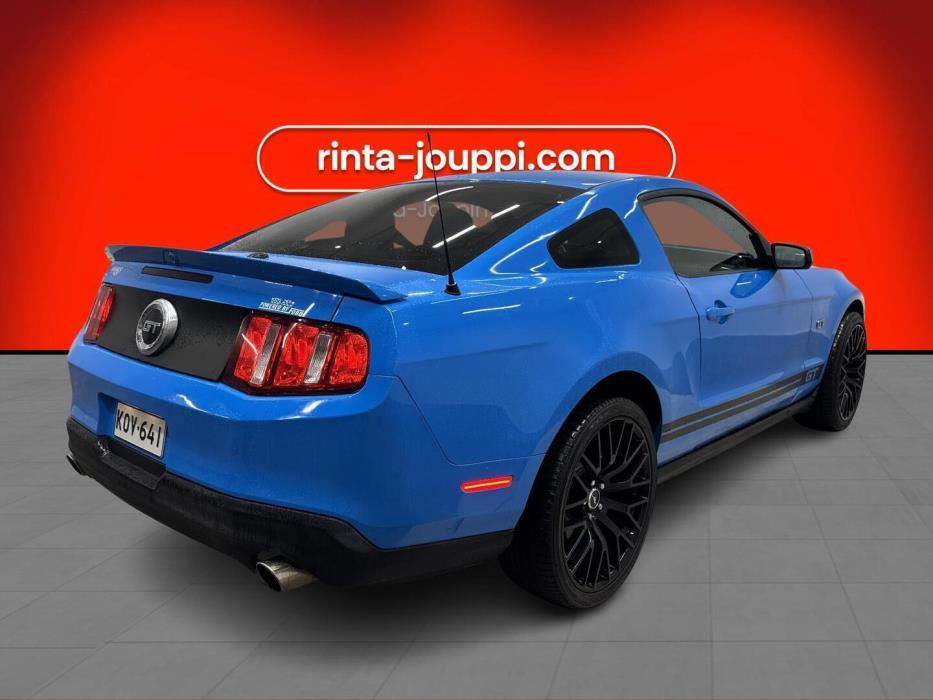 FORD Mustang 2010
