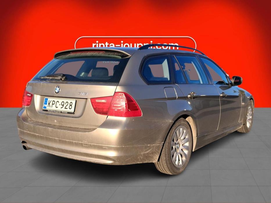 BMW 318 2010