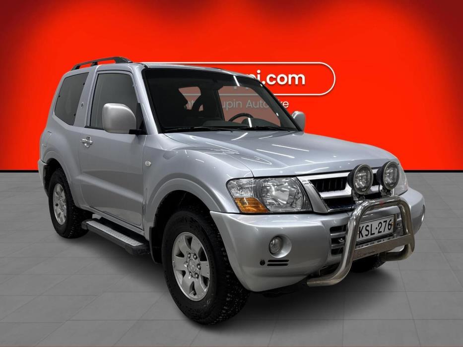 MITSUBISHI Pajero 2006