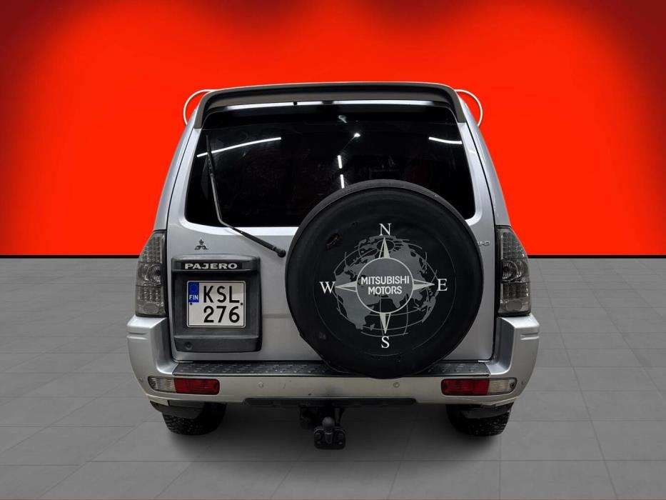 MITSUBISHI Pajero 2006