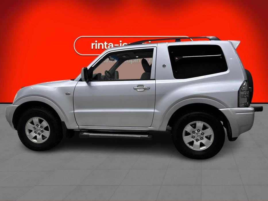 MITSUBISHI Pajero 2006