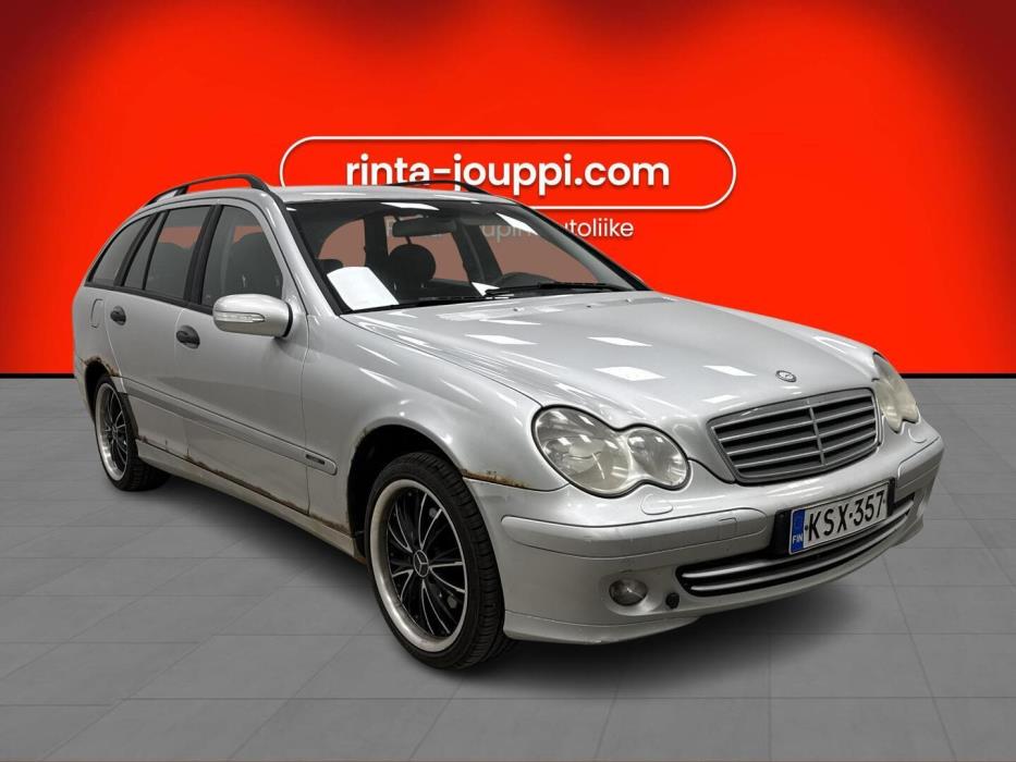 MERCEDES-BENZ C 2004