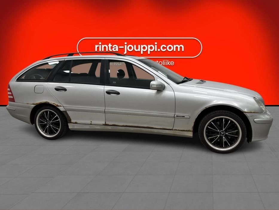 MERCEDES-BENZ C 2004