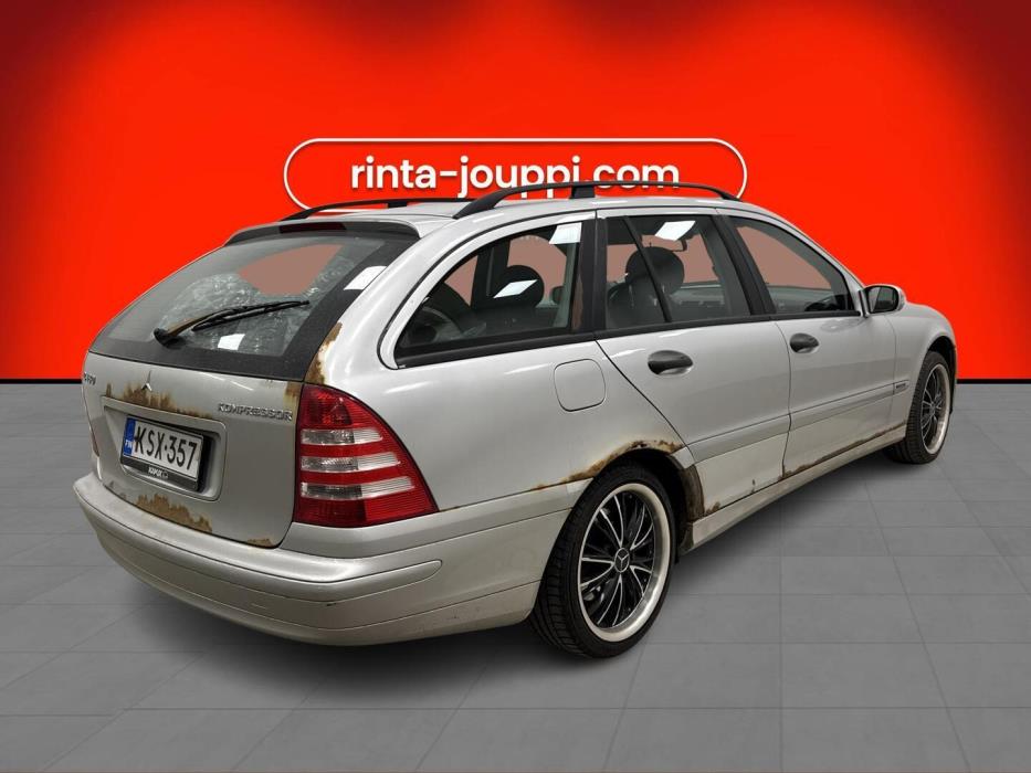MERCEDES-BENZ C 2004