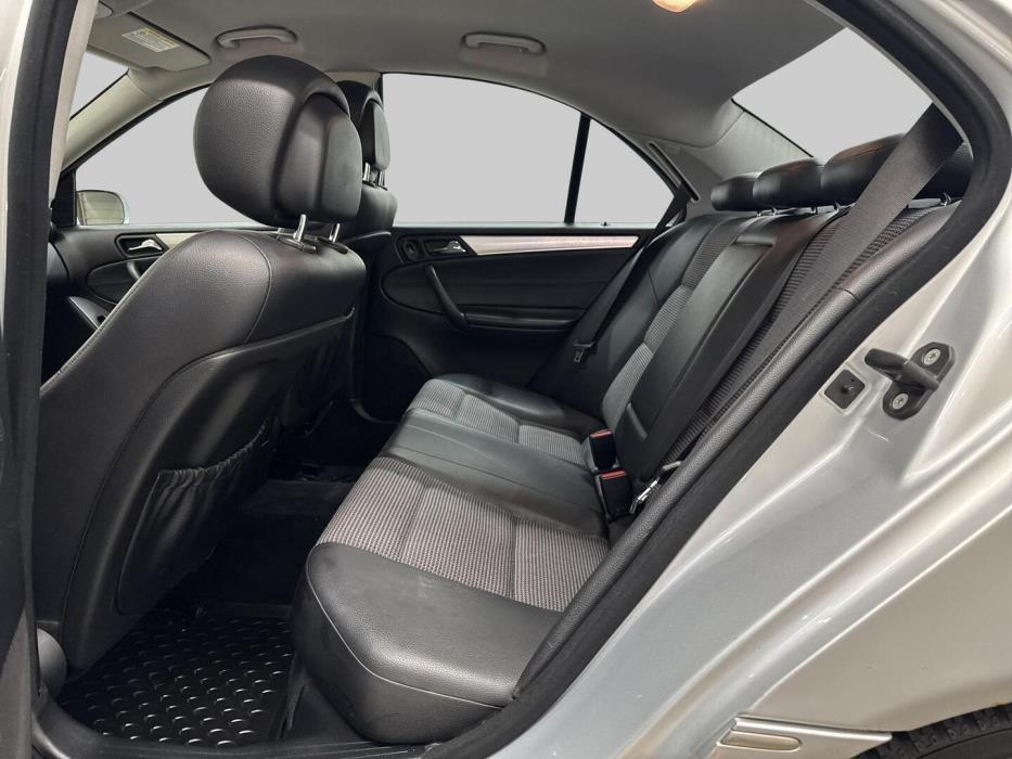 MERCEDES-BENZ C 2007