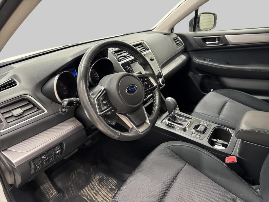 SUBARU Outback 2018