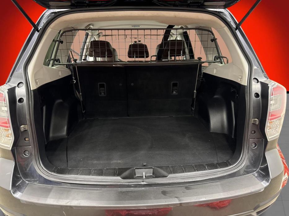 SUBARU Forester 2016