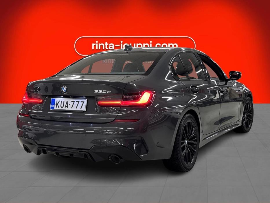 BMW 330 2020