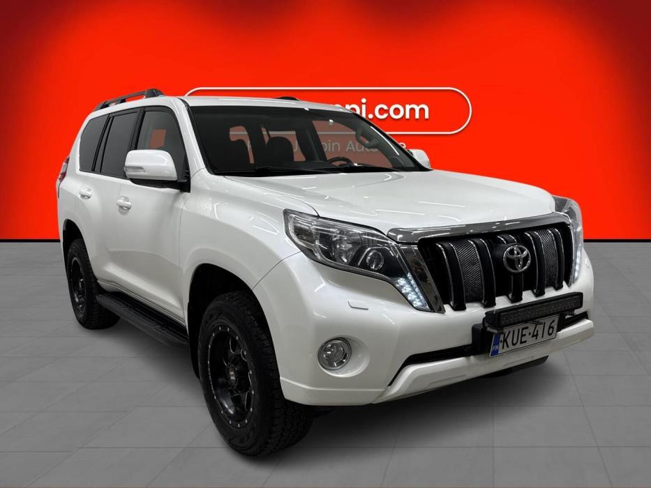 TOYOTA LAND CRUISER 2014