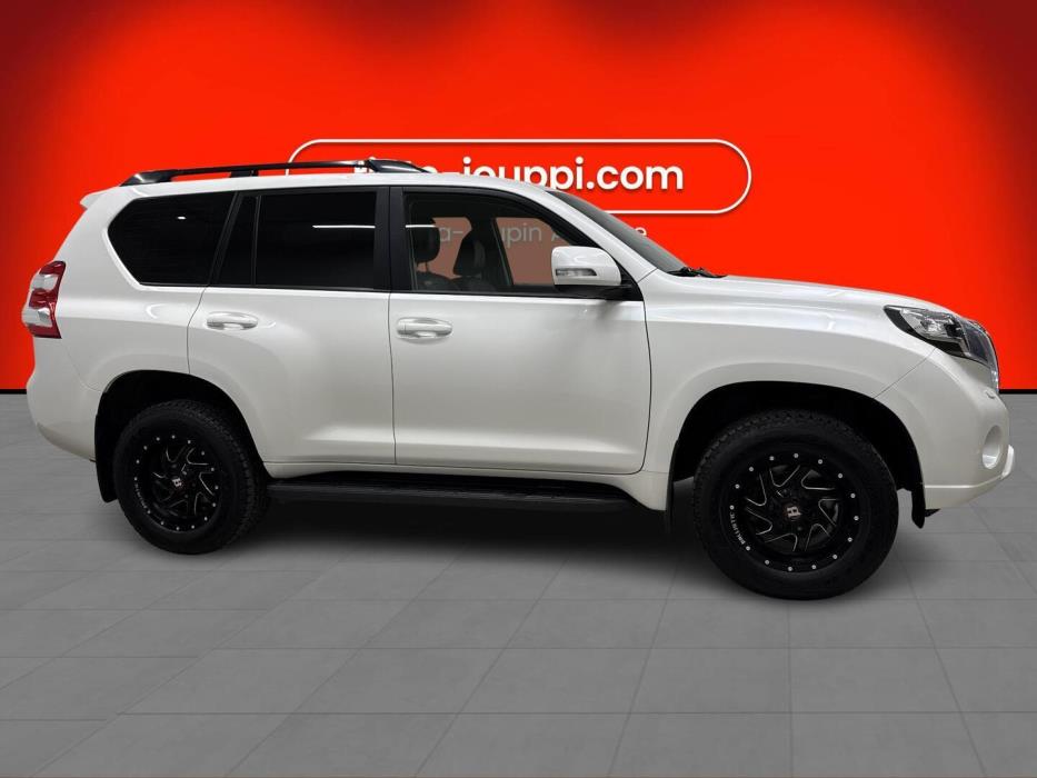 TOYOTA LAND CRUISER 2014