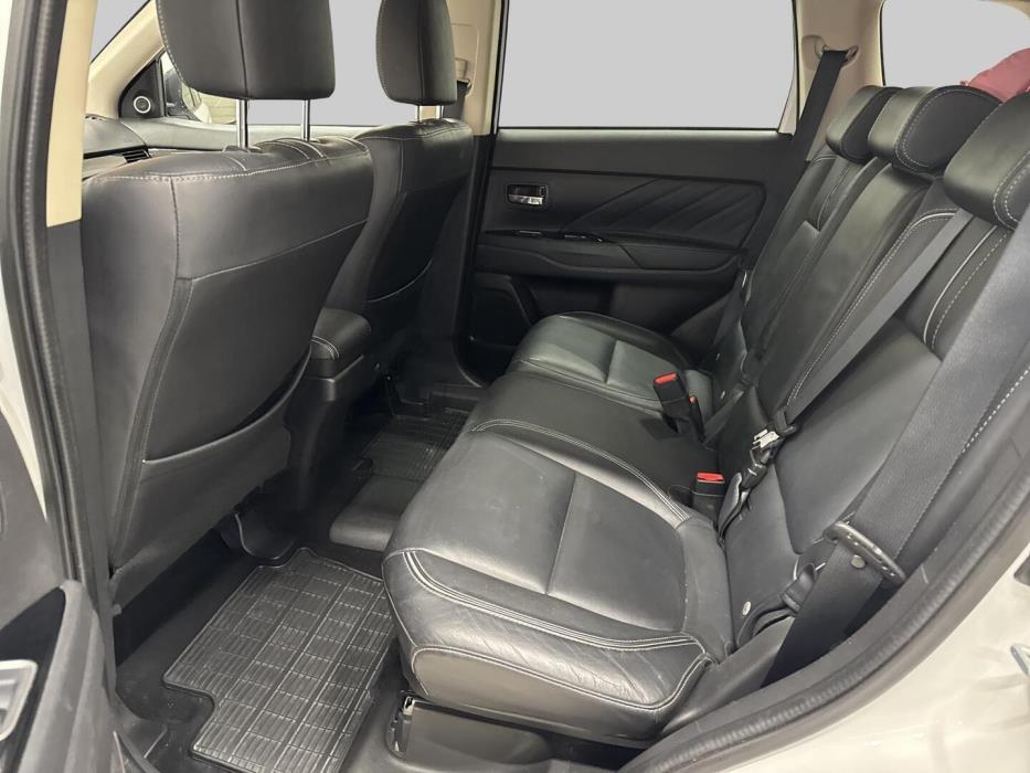 MITSUBISHI Outlander PHEV 2018