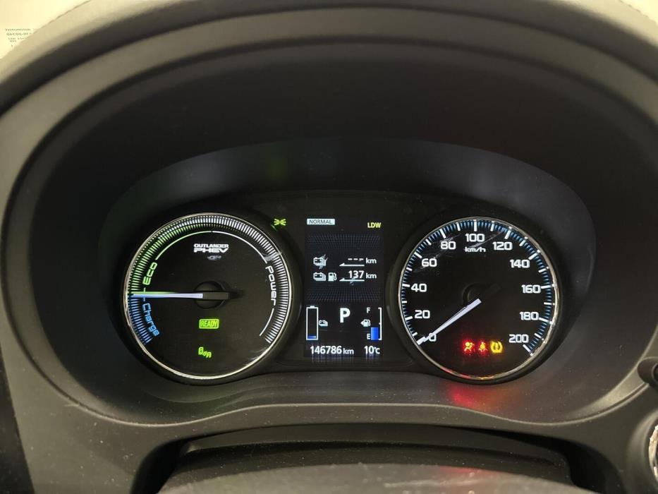 MITSUBISHI Outlander PHEV 2018