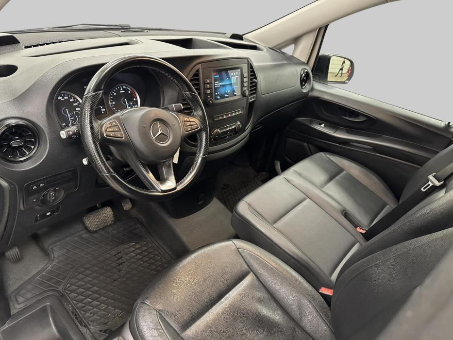 MERCEDES-BENZ Vito 2022