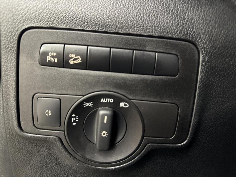 MERCEDES-BENZ Vito 2022