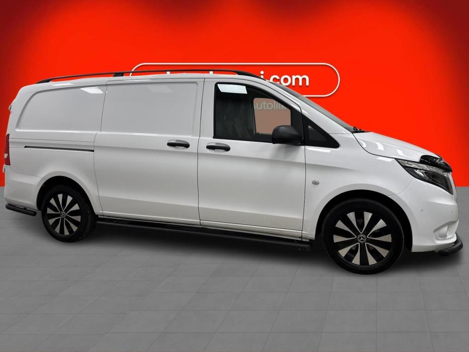 MERCEDES-BENZ Vito 2022