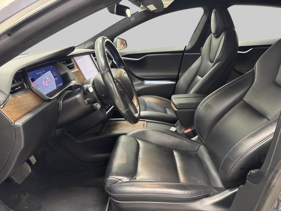 TESLA Model S 2020
