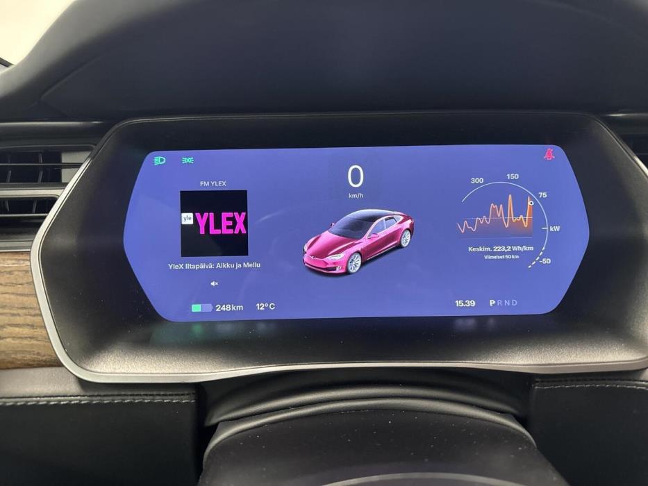 TESLA Model S 2020