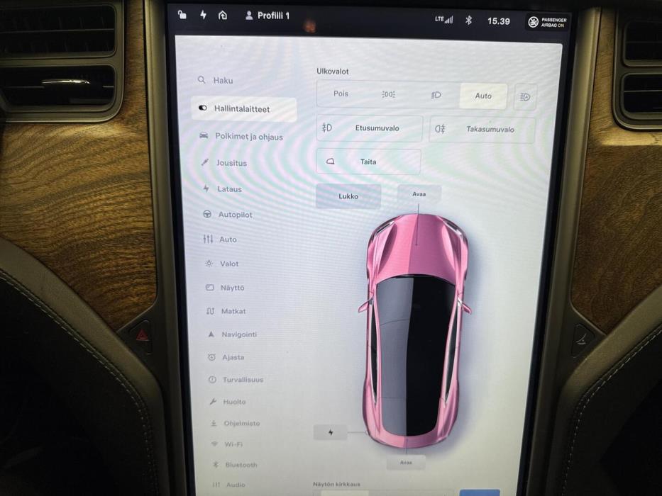 TESLA Model S 2020
