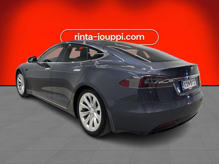 TESLA Model S 2020