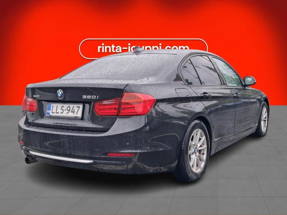 BMW 320 2012