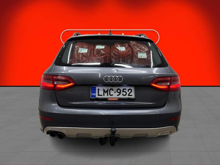 AUDI A4 allroad quattro 2013