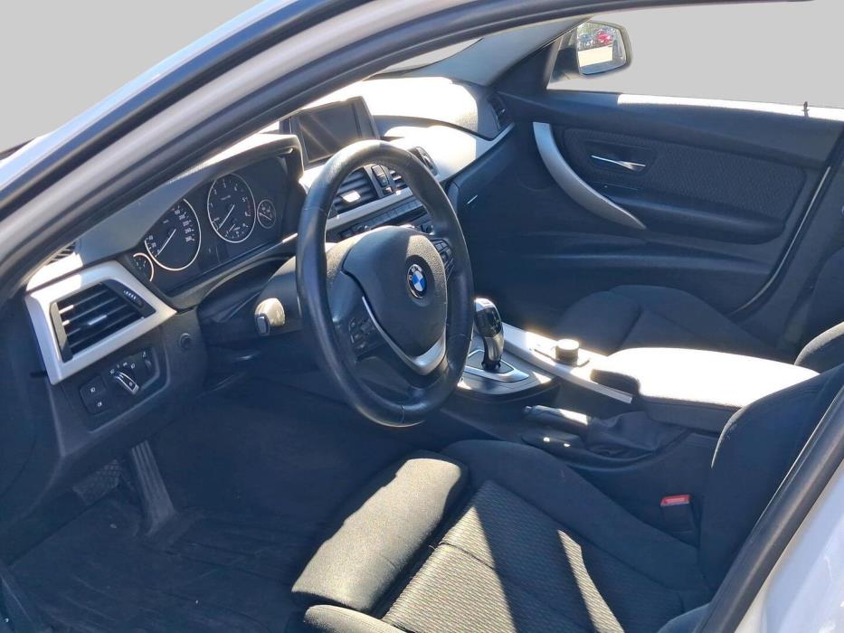 BMW 320 2015