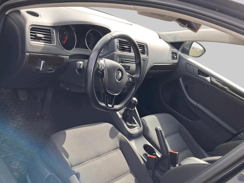 VOLKSWAGEN Jetta 2015