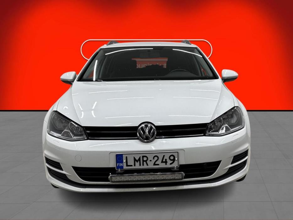 VOLKSWAGEN Golf 2015