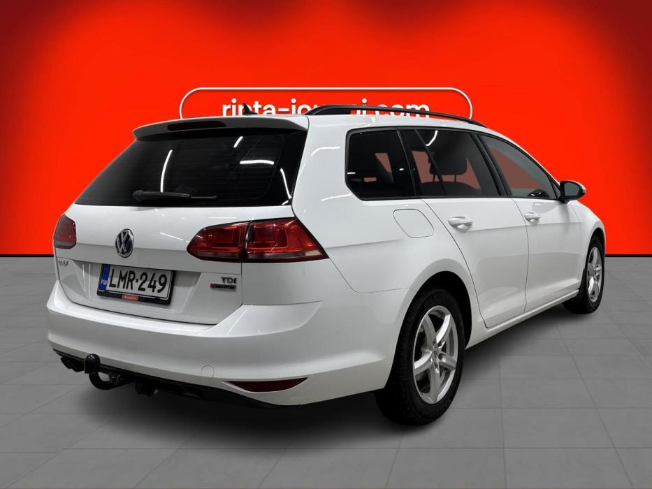 VOLKSWAGEN Golf 2015