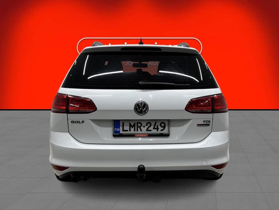 VOLKSWAGEN Golf 2015