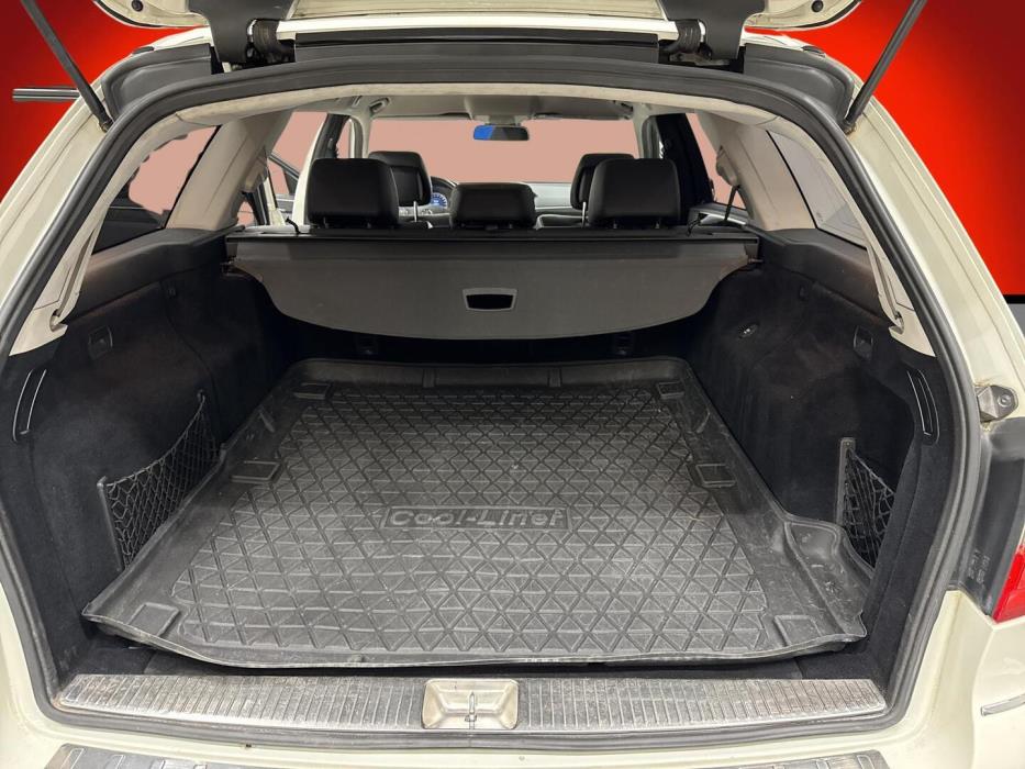 MERCEDES-BENZ E 2010