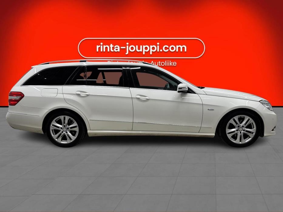 MERCEDES-BENZ E 2010
