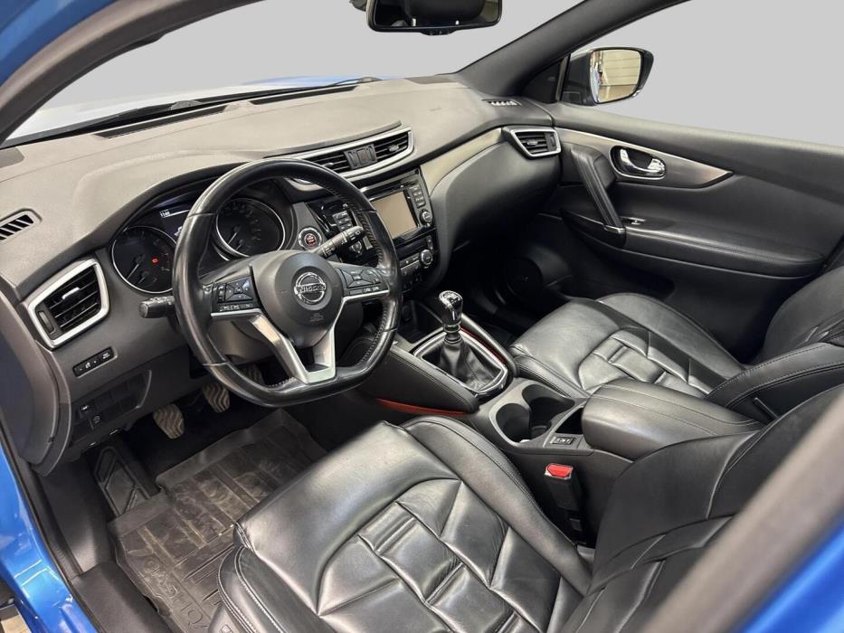 NISSAN Qashqai 2017