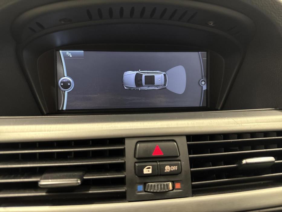 BMW 320 2011