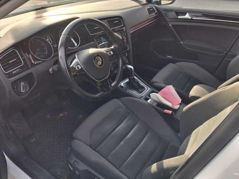 VOLKSWAGEN Golf 2018