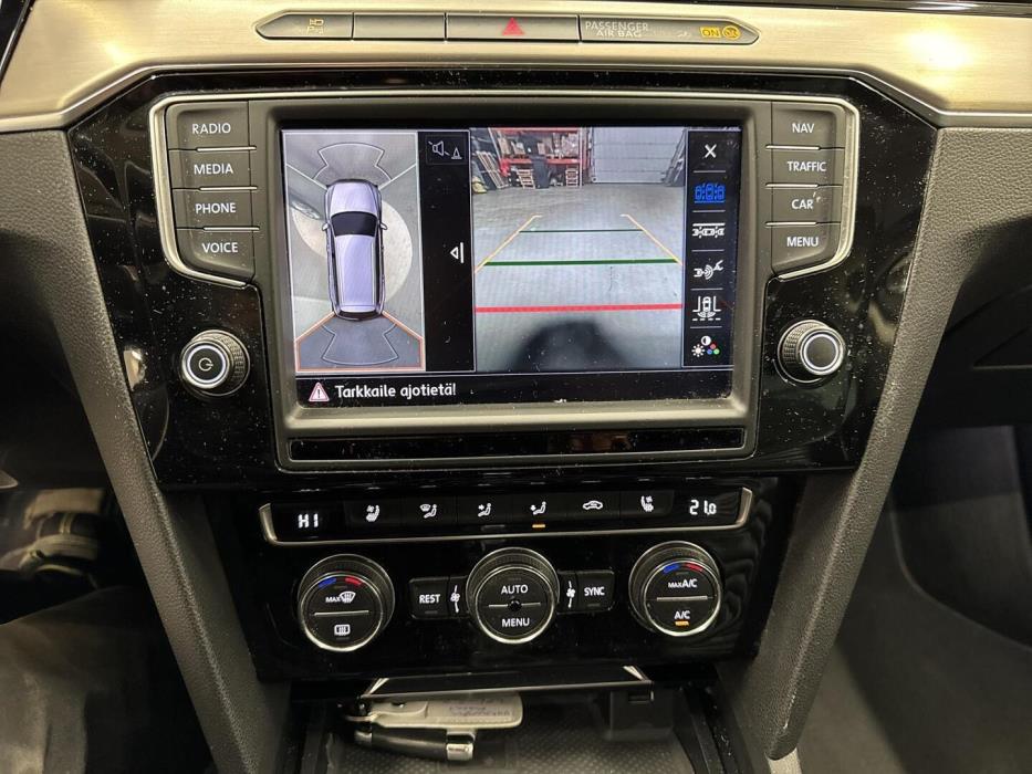 VOLKSWAGEN Passat 2016