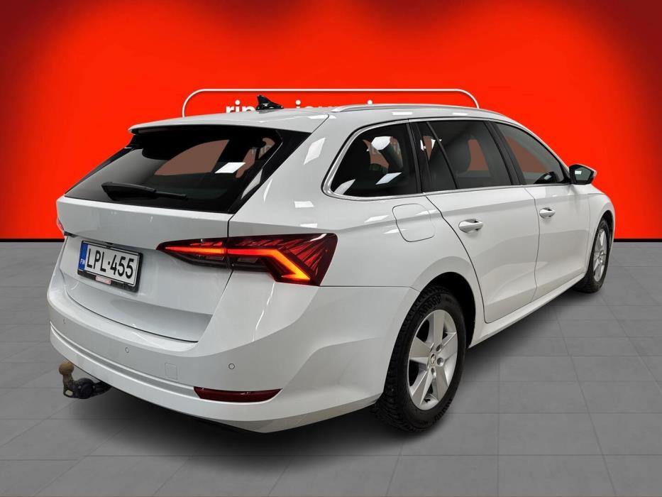 SKODA OCTAVIA 2021