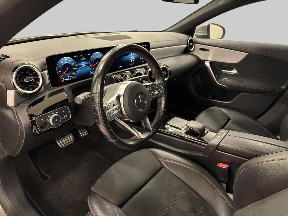MERCEDES-BENZ CLA 2020